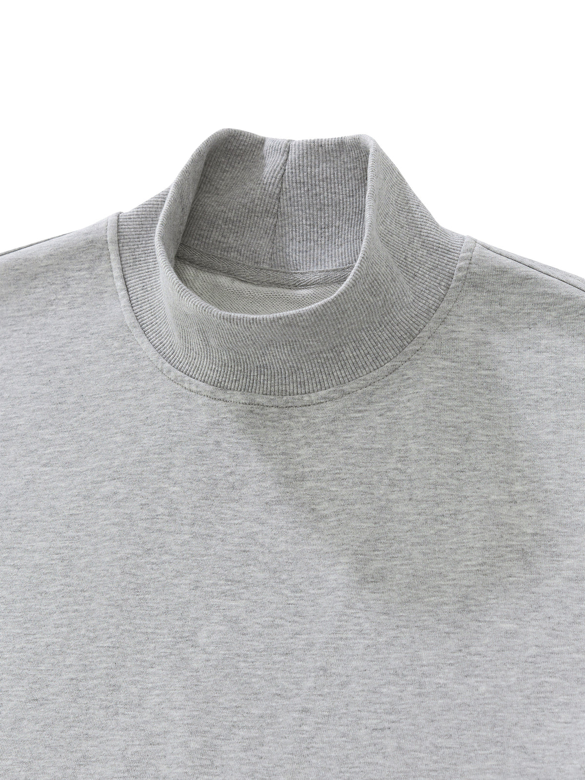 CropSweatshirt,MockNeckSweatshirt,CroppedPullover,WomensAthleisure,AthleisureTop,CasualSweatshirt,LongSleeveCropTop,WorkoutLifestyle,EverydayEssentials,MinimalistClothing,StreetwearWomen